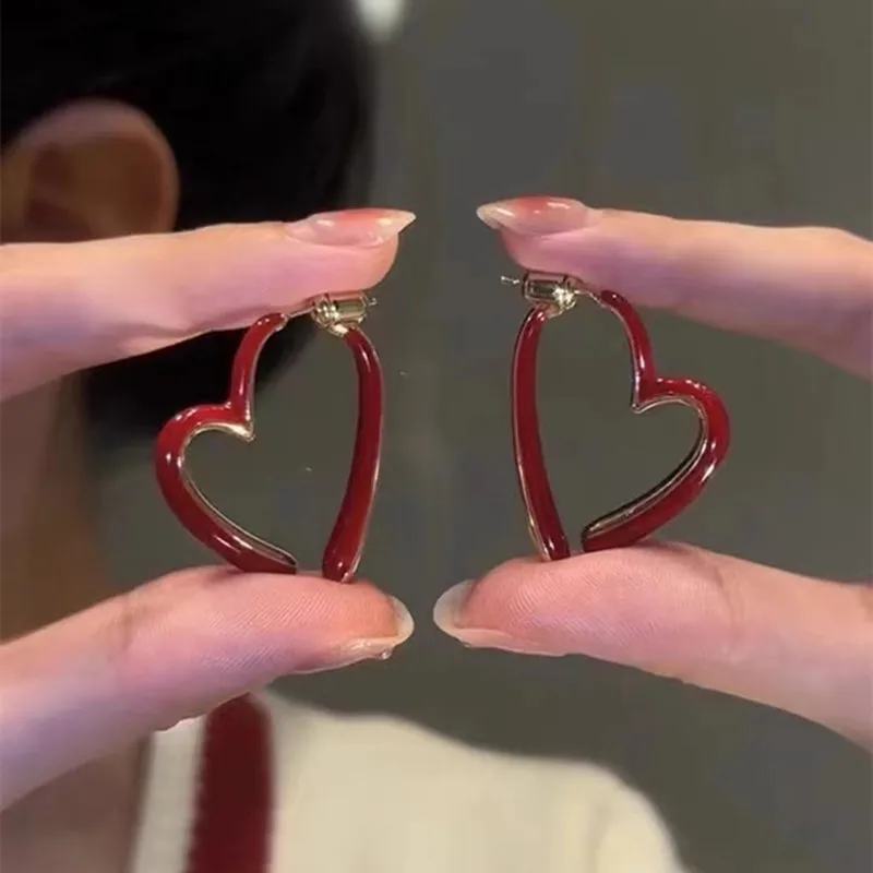 Red Asymmetry Heart Hoop Earrings for Women Girls Punk Gothic Exaggerated Hollow Heart Drop Earring Jewelry Party Gifts