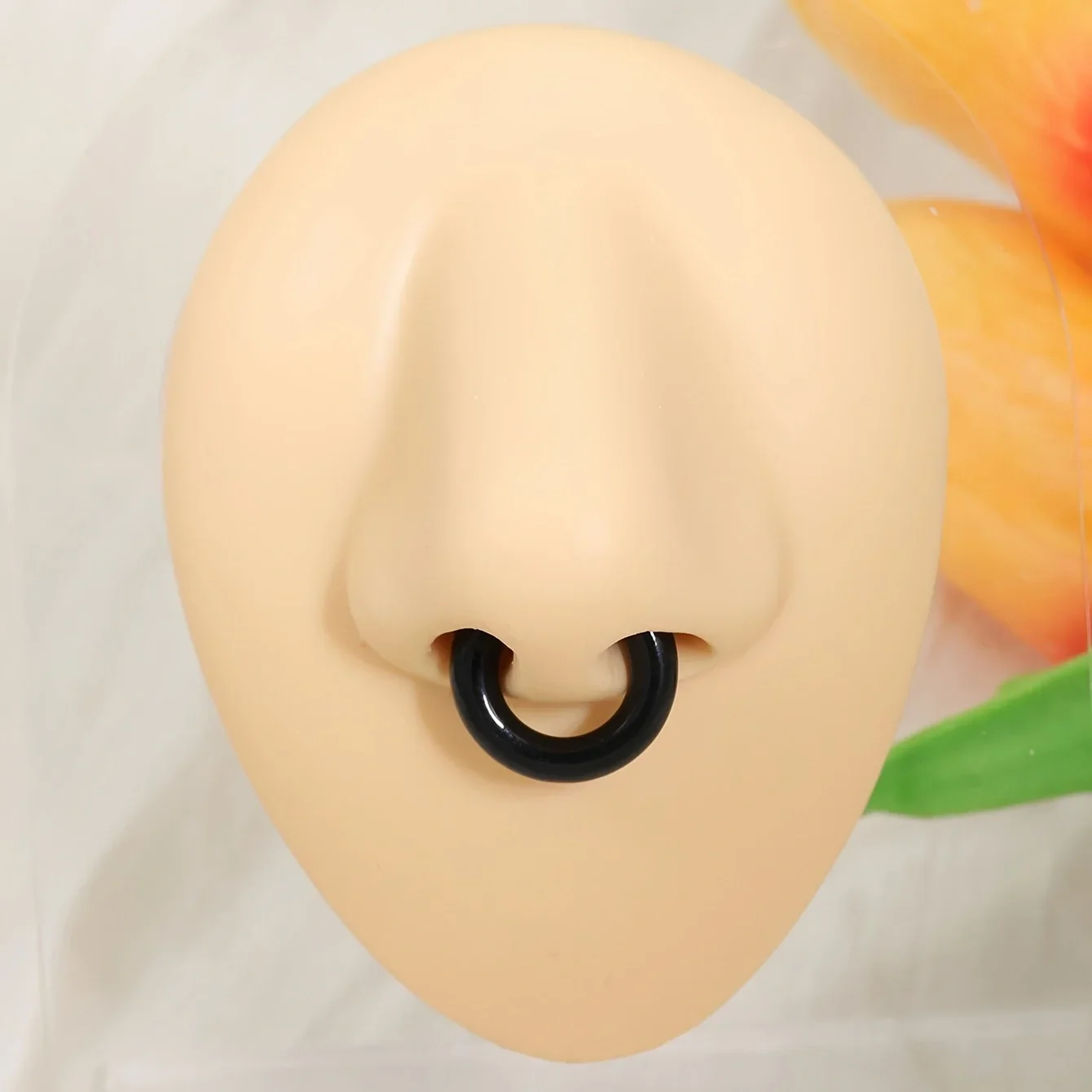 1pc Exaggerated C-Shaped Non-Piercing Nose Ring Fake Piercing Non-Piercing Ear Bone Clips For Men Ear Cuff Earrings view 4