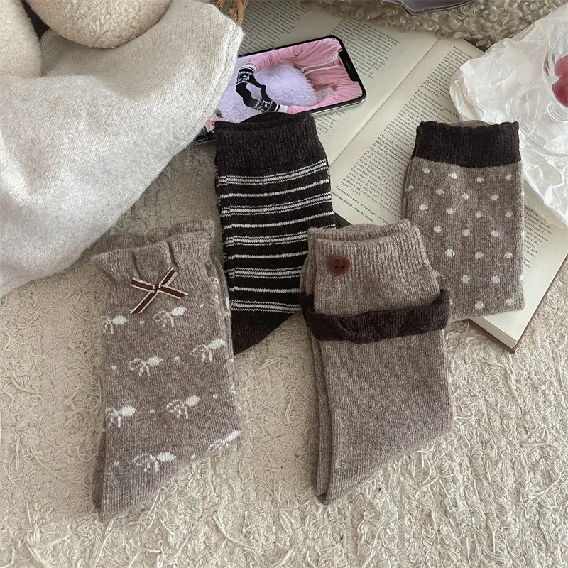 4 Paar Herbst-Winter-Socken aus dicker, warmer Wolle für Damen, schweißabsorbierend, einfach, bequem, vielseitig, Freizeitsocken