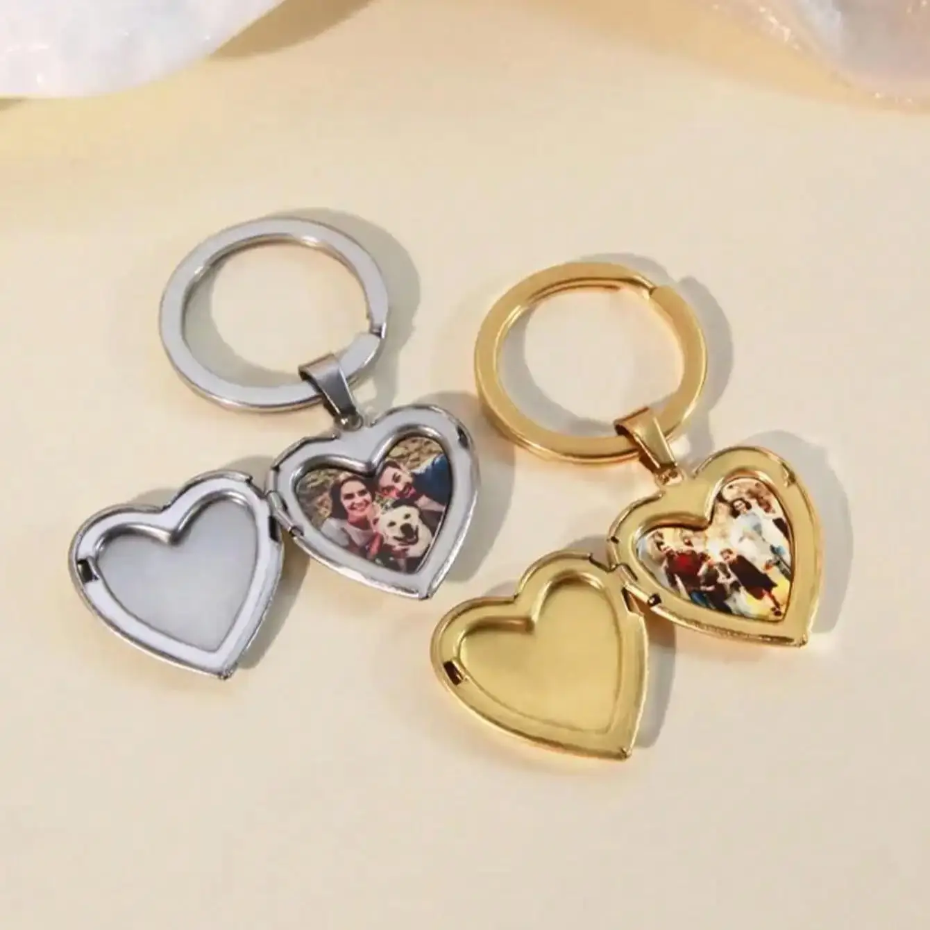 Personalized Stainless Steel Heart Locket Keychain Heart Locket Photo Keychain Waterproof Pendant Romantic Jewelry Birthday Gift