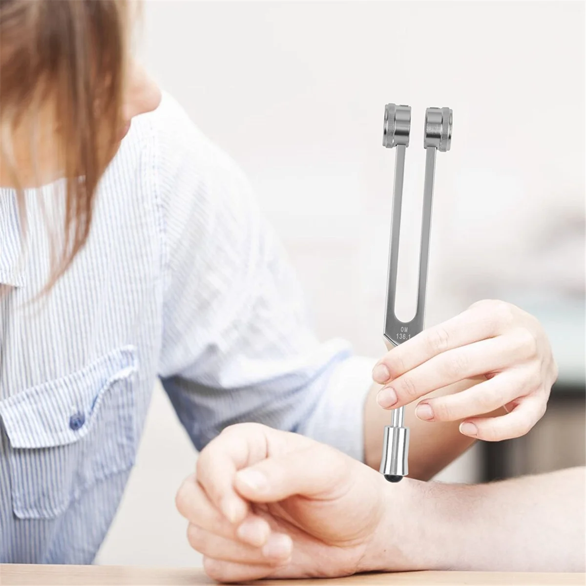 528 HZ Tuning Forks for Healing Chakra Set OM136.1 Hz for Repair Sound Healing Instruments with Tuning Fork Holder A XQ