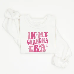 In My Grandma Era Sweatshirt Grandma Gifts for Pregnancy Announcement Cool Grandma Sweatershirts Mother's Day Tee Outfits