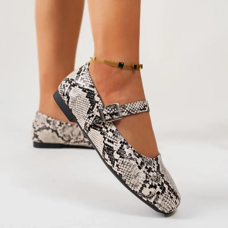 

Outdoor Flats 2025 Summer Hot Sale Buckle Strap Women's Round Toe Flats Soft Sole Casual Shoes Printing Shallow Plus Size Daily