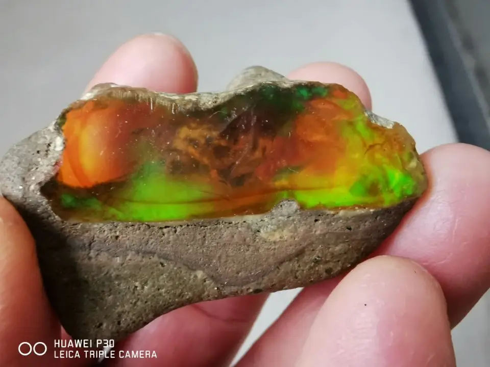 100% Natural Raw Ethiopian Opal Stone specimen 78.5ct(15.7g)