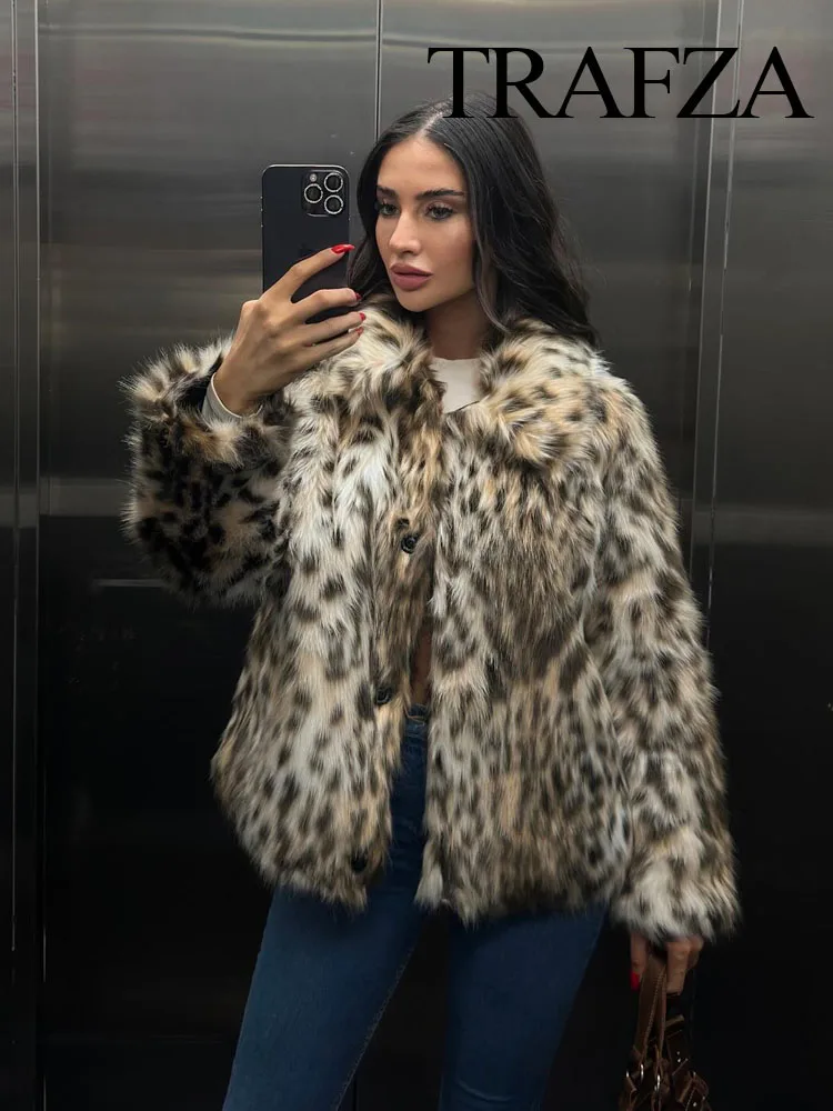 TRAFZA Women Fashion Leopard Print Faux Fur Loose Warm Coat Female Lapel Long Sleeves Side Pockets Casual Slim Winter Coat Mujer