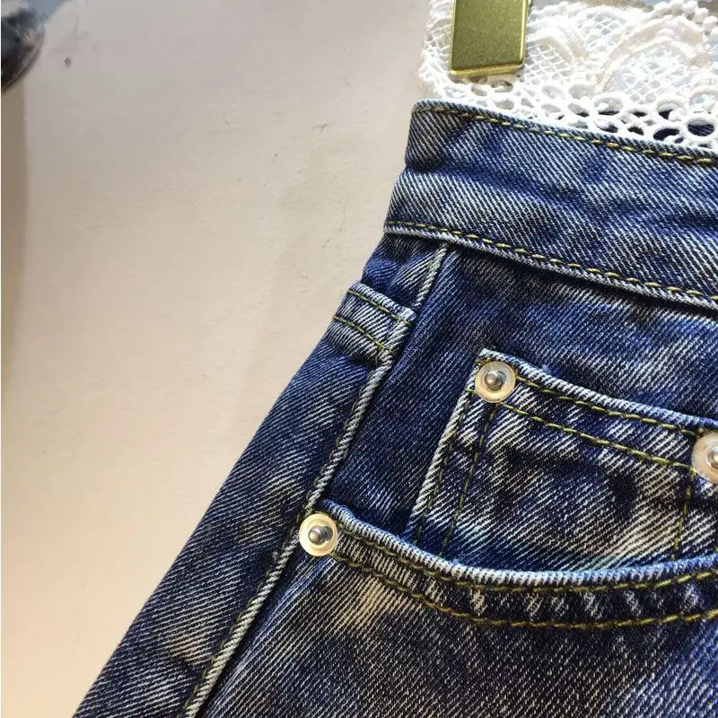 2026 Summer New Splicing Hook Lace High Waist Burr Denim Shorts Hot Pants Women