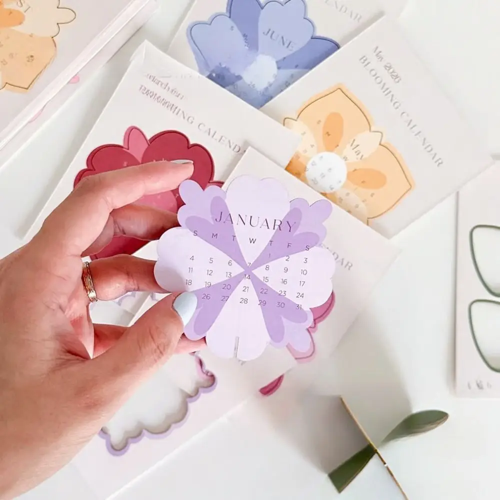 Nuovo Mini 2026 Calendario da tavolo Fiore Programma Mark Pianificatore di pianificazione Agenda giornaliera portatile Accessori da scrivania per ufficio