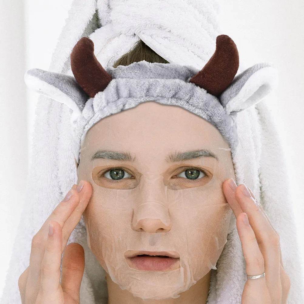 

2Pcs Cow Hairband Soft Flannel Headband for Washing Face Spa Facial Routine Makeup Application Women's Aesthetic Hair Accessory