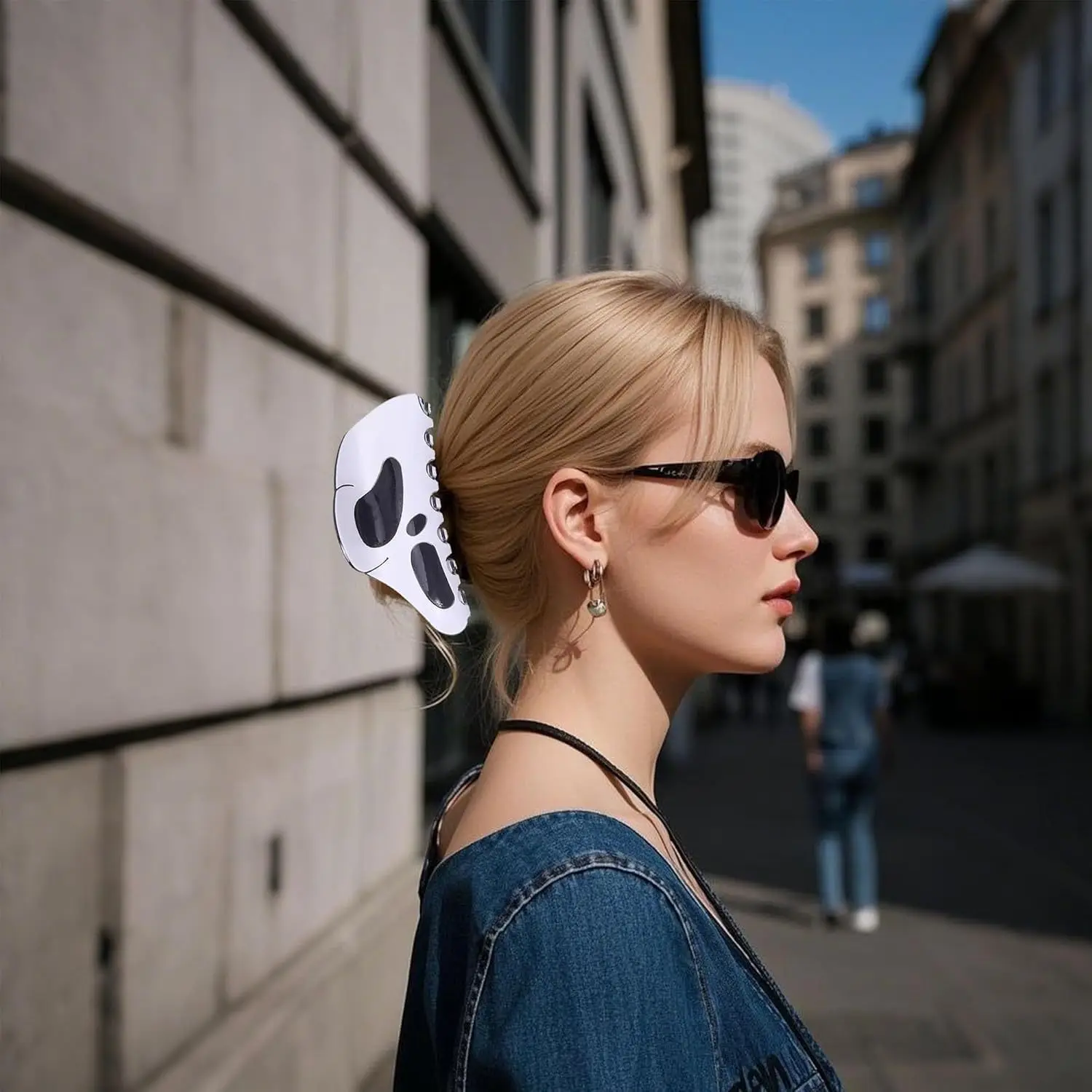 

Women's Hair Clip Personalized Screaming Ghost Face Grab Clip Dark Ghost Hair Clip Halloween Series Back Creative Ponytail Clip