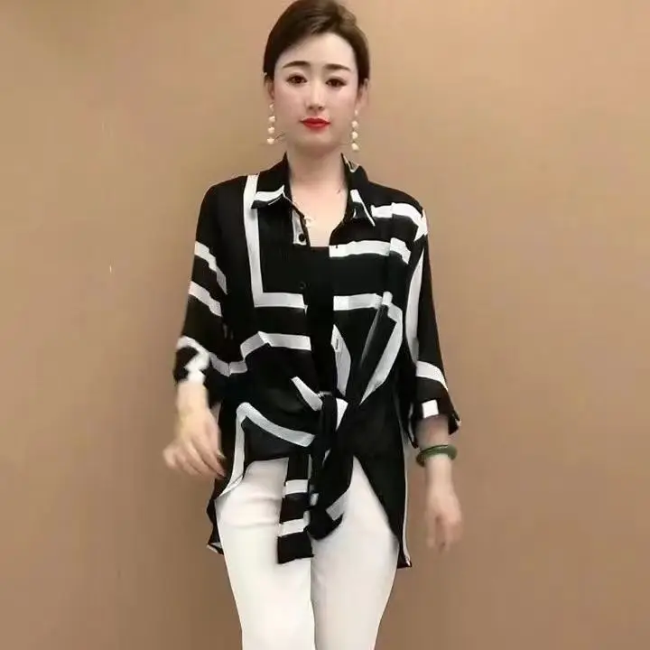 Wysokiej klasy koszula średniej długości dla kobiet w lecie Nowa moda w koreańskim stylu Szyfonowa koszula z rękawem 7/4 Top chroniący przed słońcem