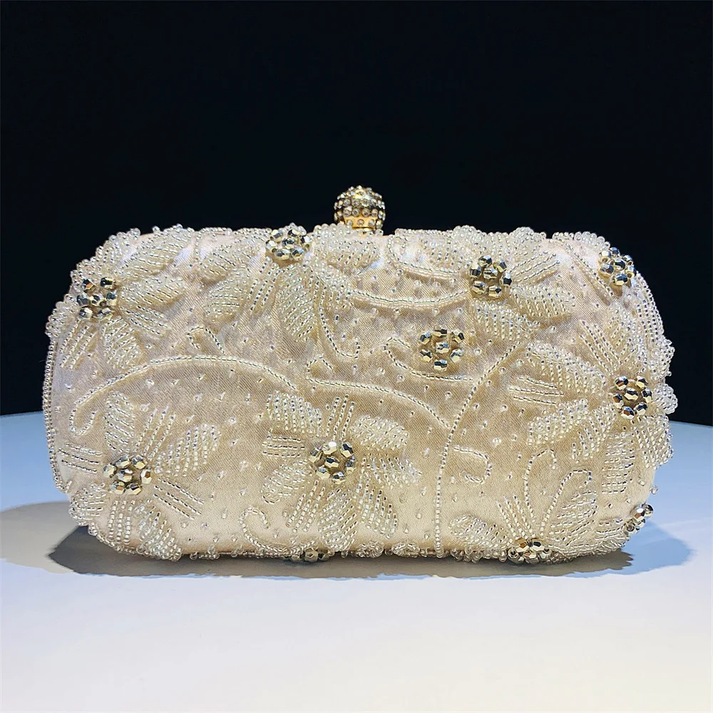 Women's Vintage Heavy Industry Bead Embroidery Flower Dinner Bag Stylish Elegant Handbag Bridal Cheongsam Evening Bag Handbag