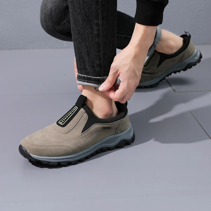 High Quality Indestructible Man Shoe Sneakers Breathable Running Shoes Lightweight Anti-slip Outdoor Men\'s Sneakers Male Shoes