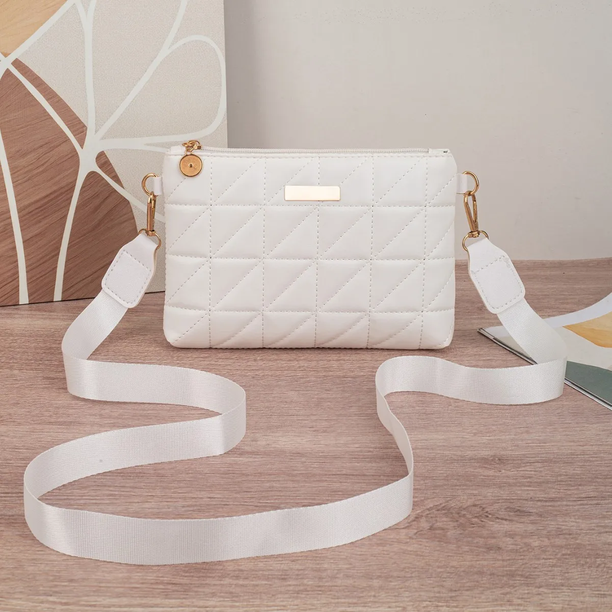 2026 NEW Small square handbag, mini phone bag, new style bag, compact embroidery, fashionable ladies' coin purse triangle image 3