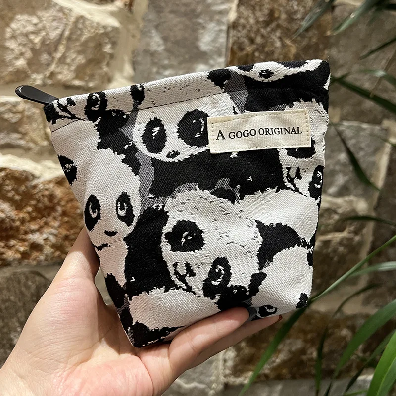 1 Piece Cute Panda Cosmetic Bag for Girl Aesthetic Cartoon Animal Panda Makeup Bag Portable Canvas Travel Women Storage Bag