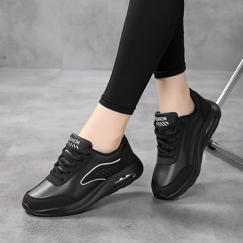 

Autumn and winter women's waterproof sports shoes, middle-aged and elderly air-cushion running shoes, women's non-slip soft-sole