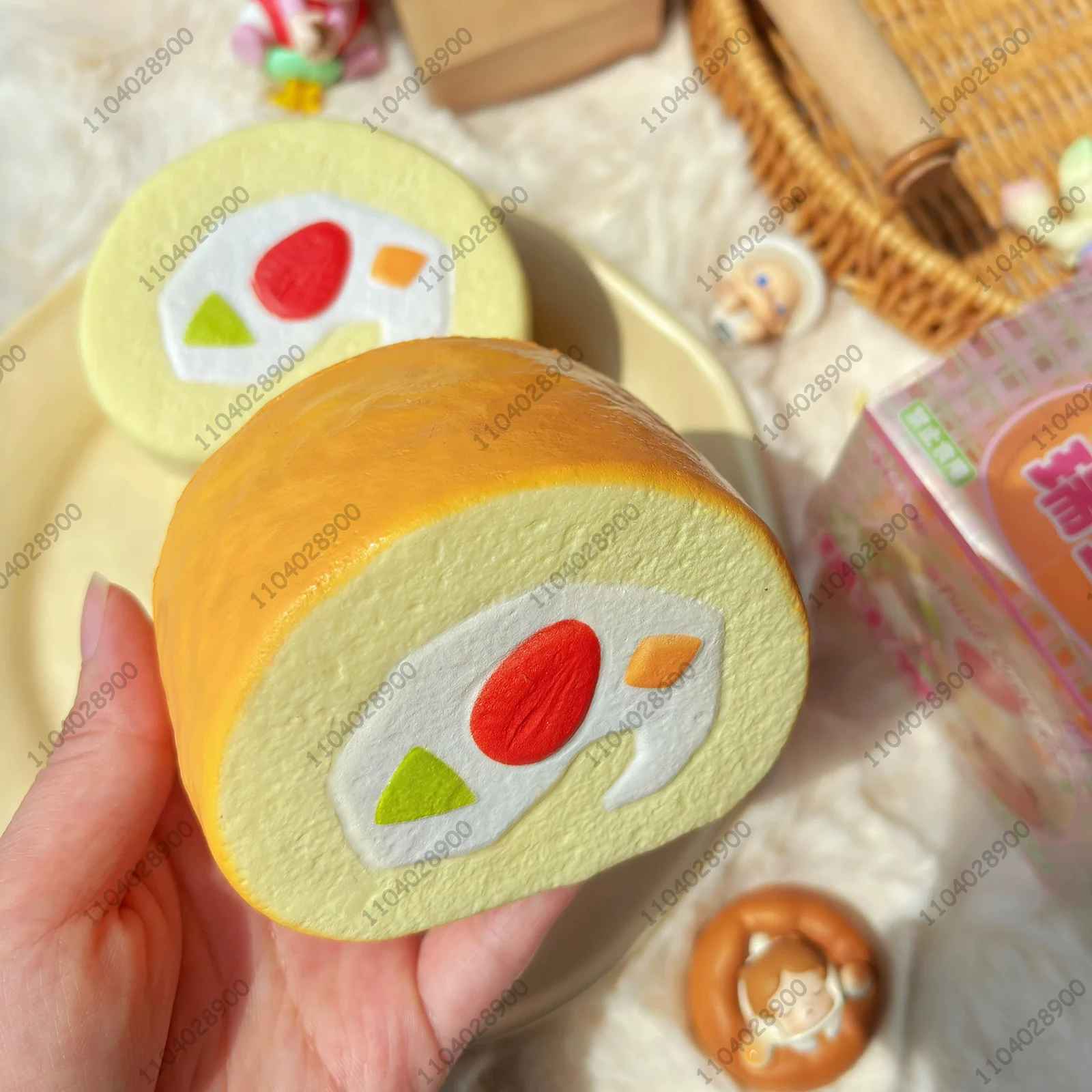 Fruit Swiss Roll Slow Rising Squishy Fruit Cream Cake Pastry Slow Rebound Squeeze Toy Squishy Stress Release Hand Relax Toy Gift