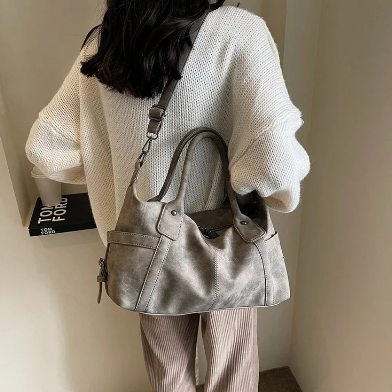 

Designer Women's Leather Crossbody Bag Shoulder Bag Messenger Tote Handbags Popular Classic For Fashionable Ladies Brand