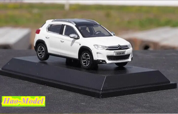 1/43 For CITROEN C3-XR Model Car Alloy Diecast Metal Toys Boys Birthday Gifts Hobby Display Collection Ornaments White/Brown