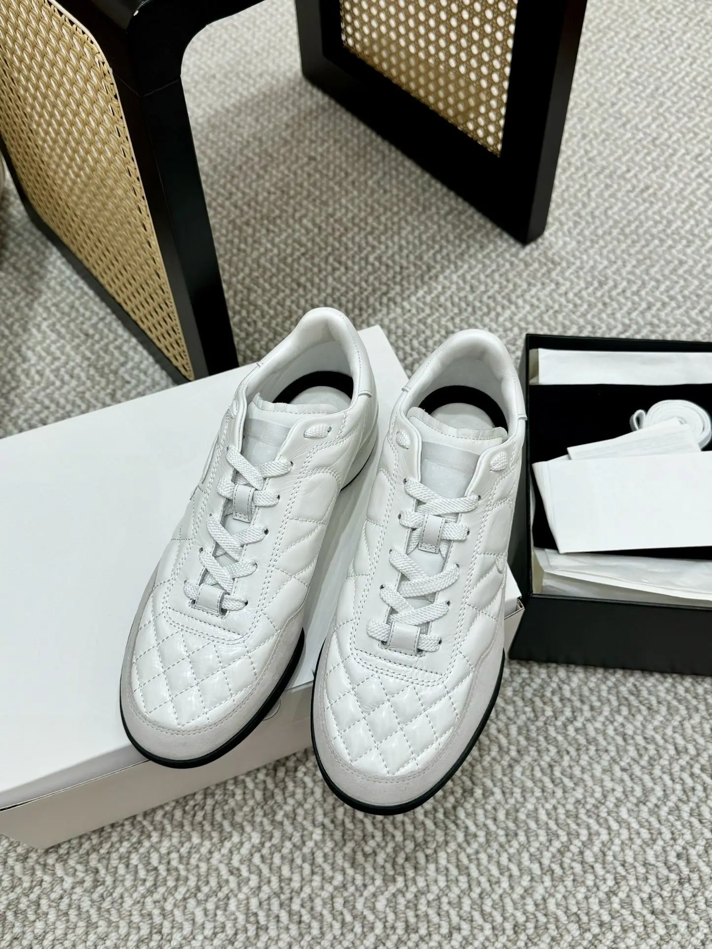 Classic White Series Men Women Skate Board Shoes Pure Color Casual Sneakers Lace Up Flat Footwear Anti Slip Wear Resistant Couple Shoes For Daily Matching School And Street Style