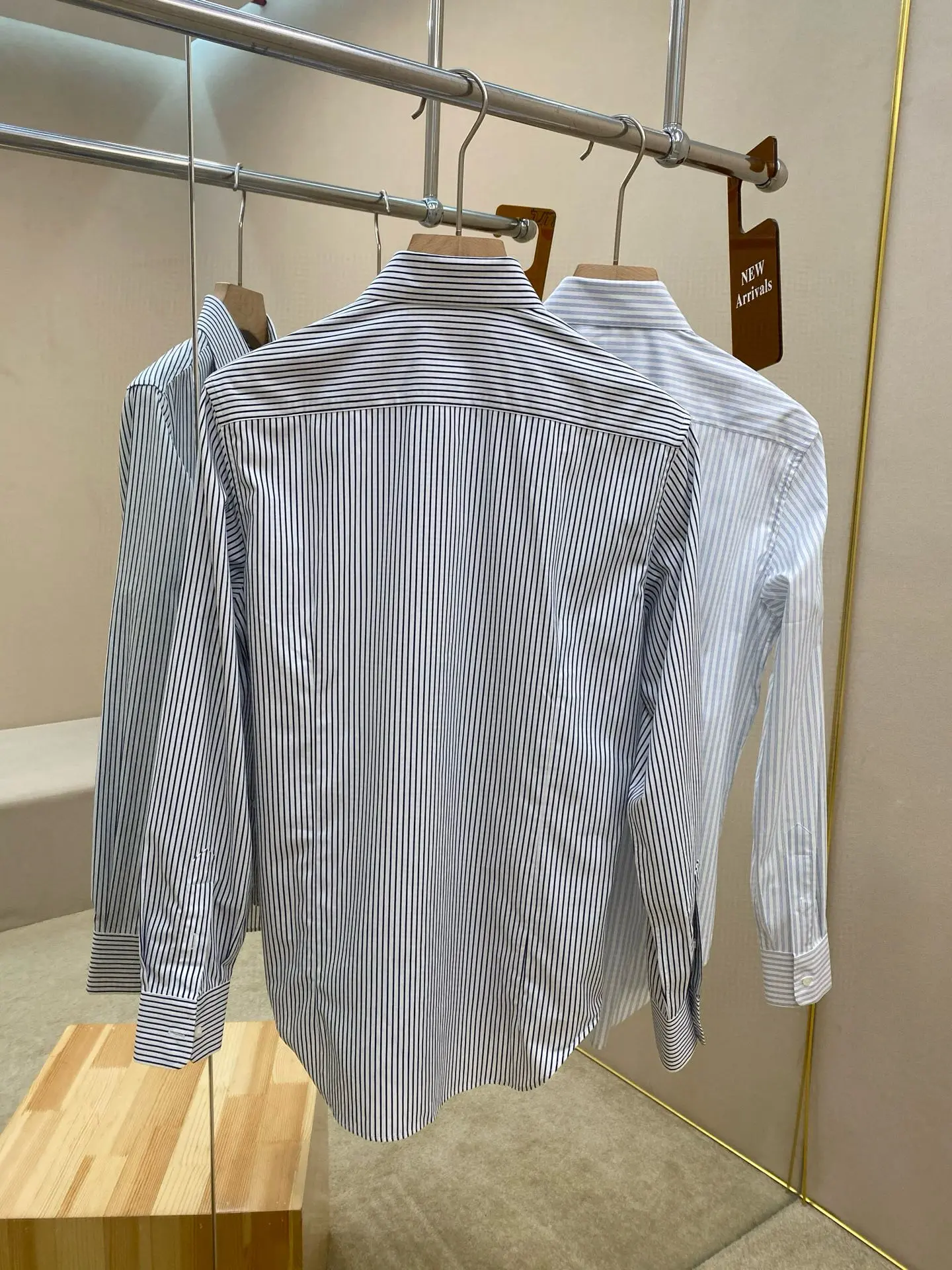 Camicia casual a maniche lunghe con risvolto a righe in cotone LP italiano 25ss