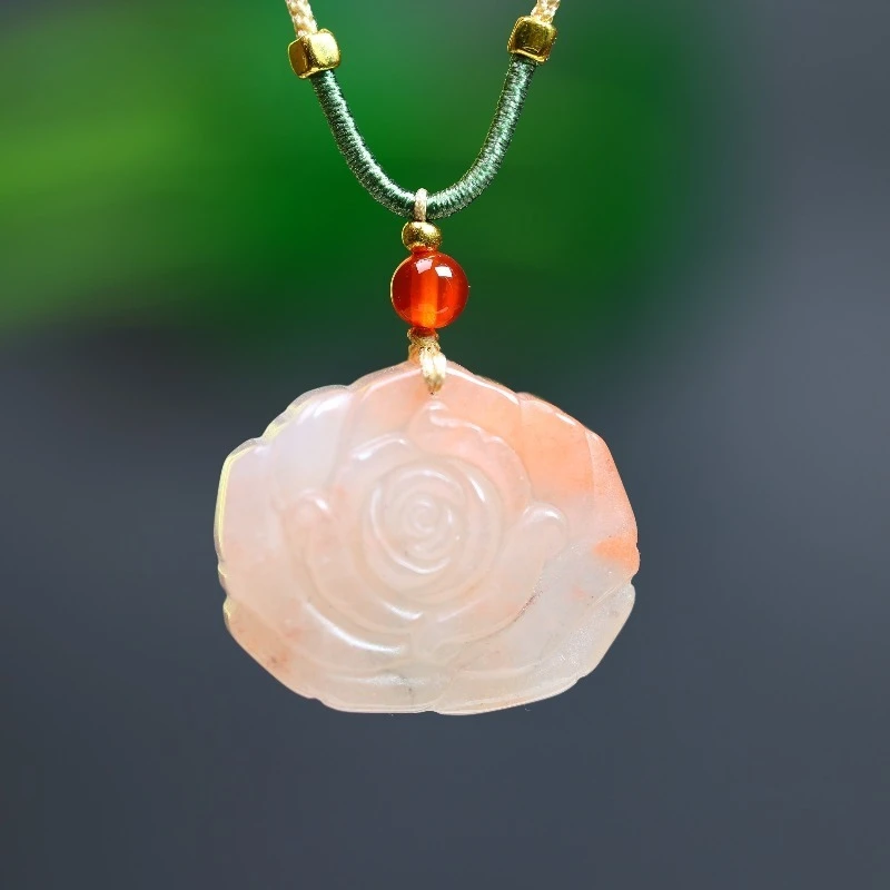 

Boutique Peach Blossom Brewed Mascot Pendant New Antique Men's and Women's Popular Pendant Sweater Chain