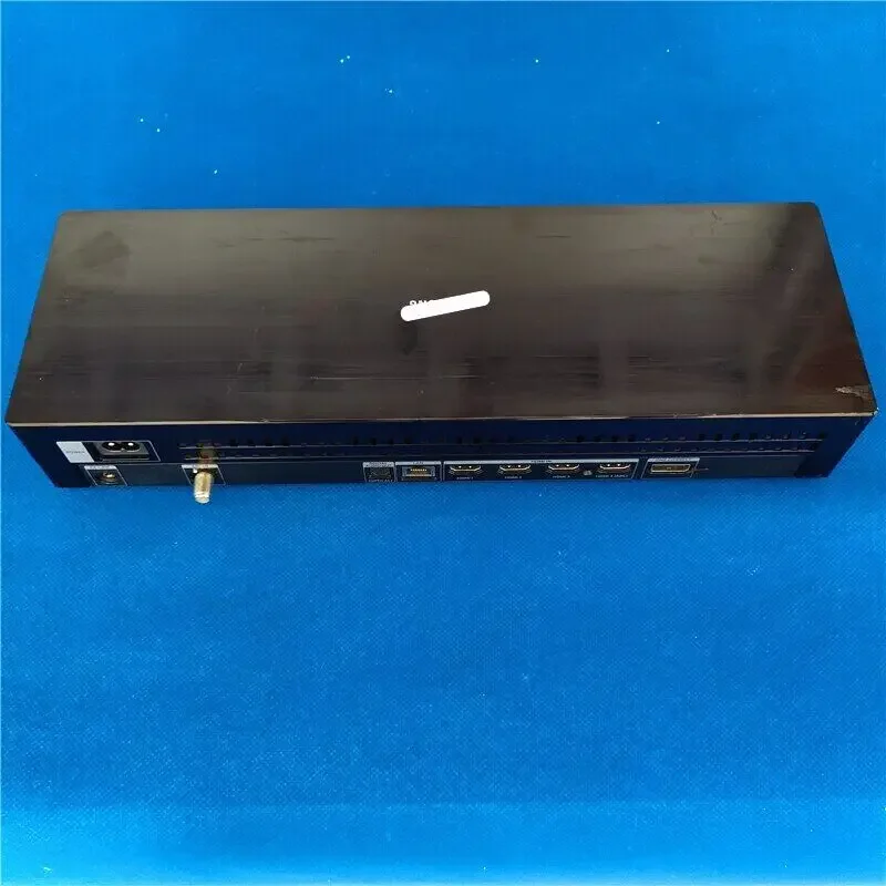 TV ONE CONNECT BOX BN44-00935B BN44-00933A BN96-44628V SOC1003N is for QN55Q7FNAFXZA QN65Q7FNAF QN75Q7FNAF