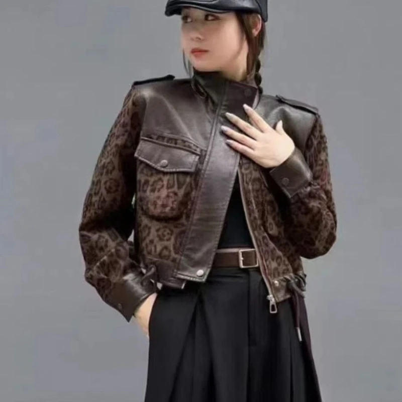 [Venta caliente en la tienda] chaqueta con estampado de leopardo de PU para mujer, nueva moda para primavera y otoño, Chaqueta corta de estación europea, tendencia superior