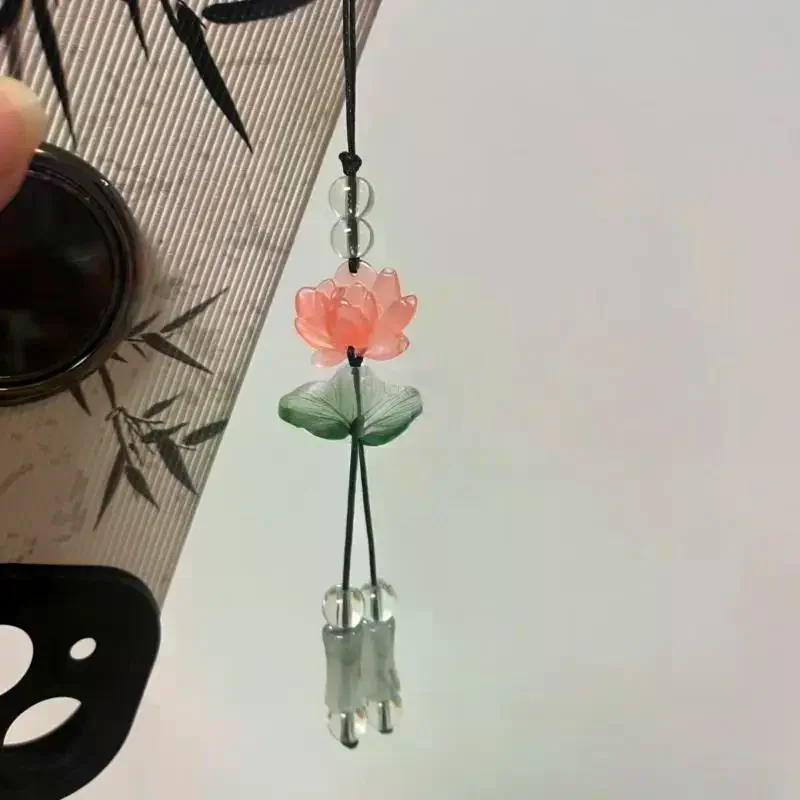 1Pcs Fashion Simulated Flower Beaded Keychain Exquisite Summer Pink Phone Charm Pendant Car Ornaments For Women Bag Decor