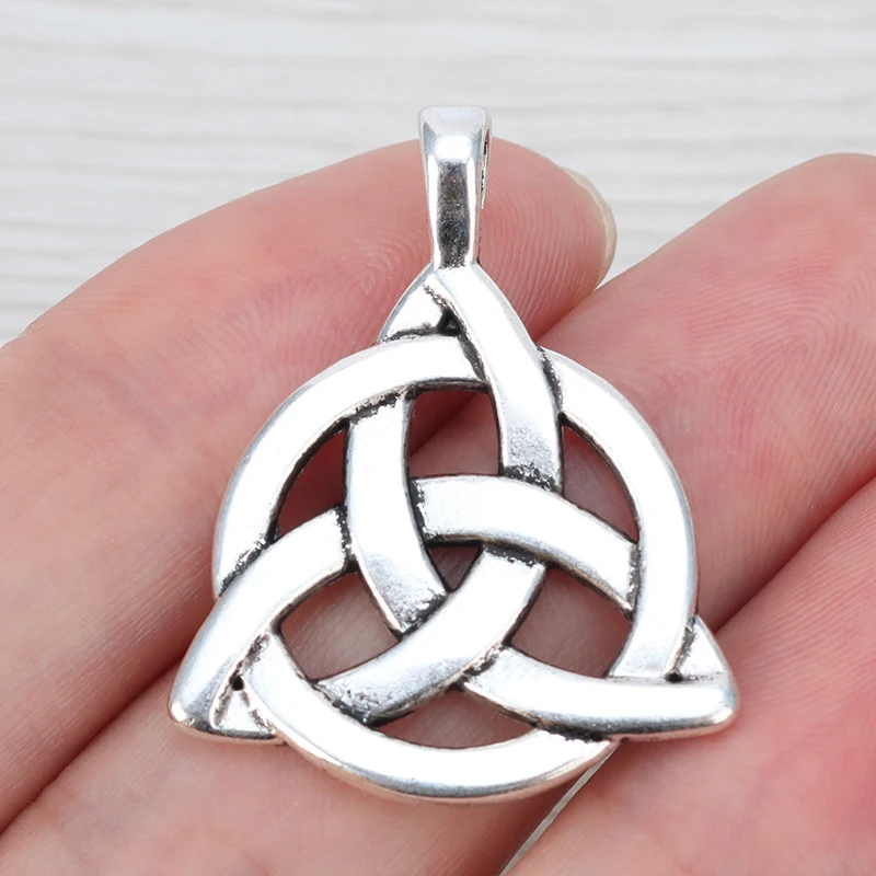 10 x Tibetan Silver Celtic Knot Trinity Triquetra Statement Charms Pendants 2 Sided For DIY Necklace Jewelry Making Findings