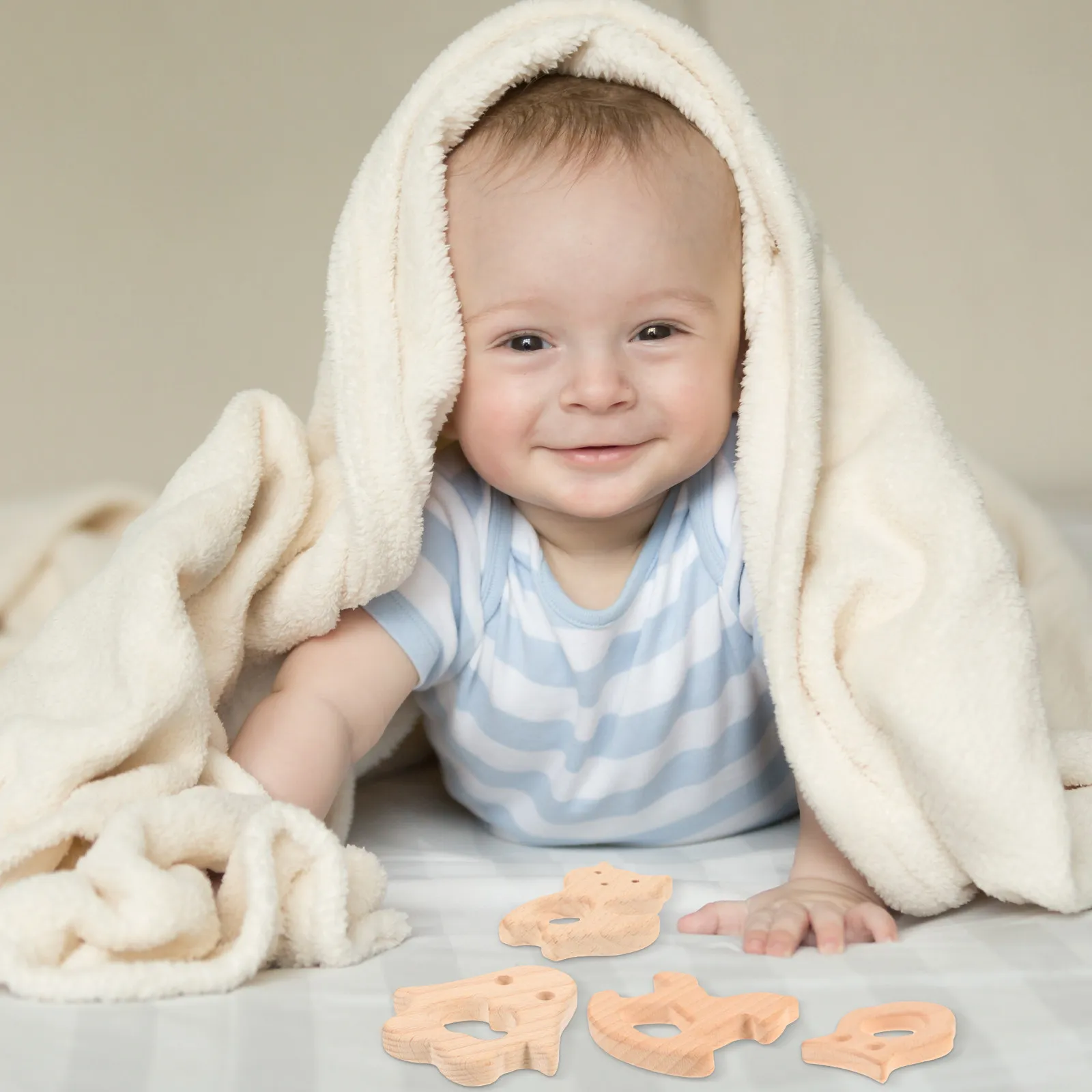 4Pcs Wooden Baby Teether Creative Animal Shaped Safe Infant Teething Gifts Natural Wood Playthings for Toddler Teething Comfort