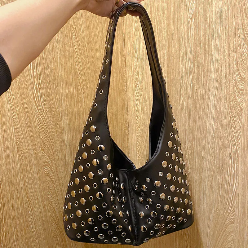 

Large Capacity Bucket Fashion Rivet Casual Tote Bag Women's Handbag Female Cool High Quality Shoulder Underarm Bag