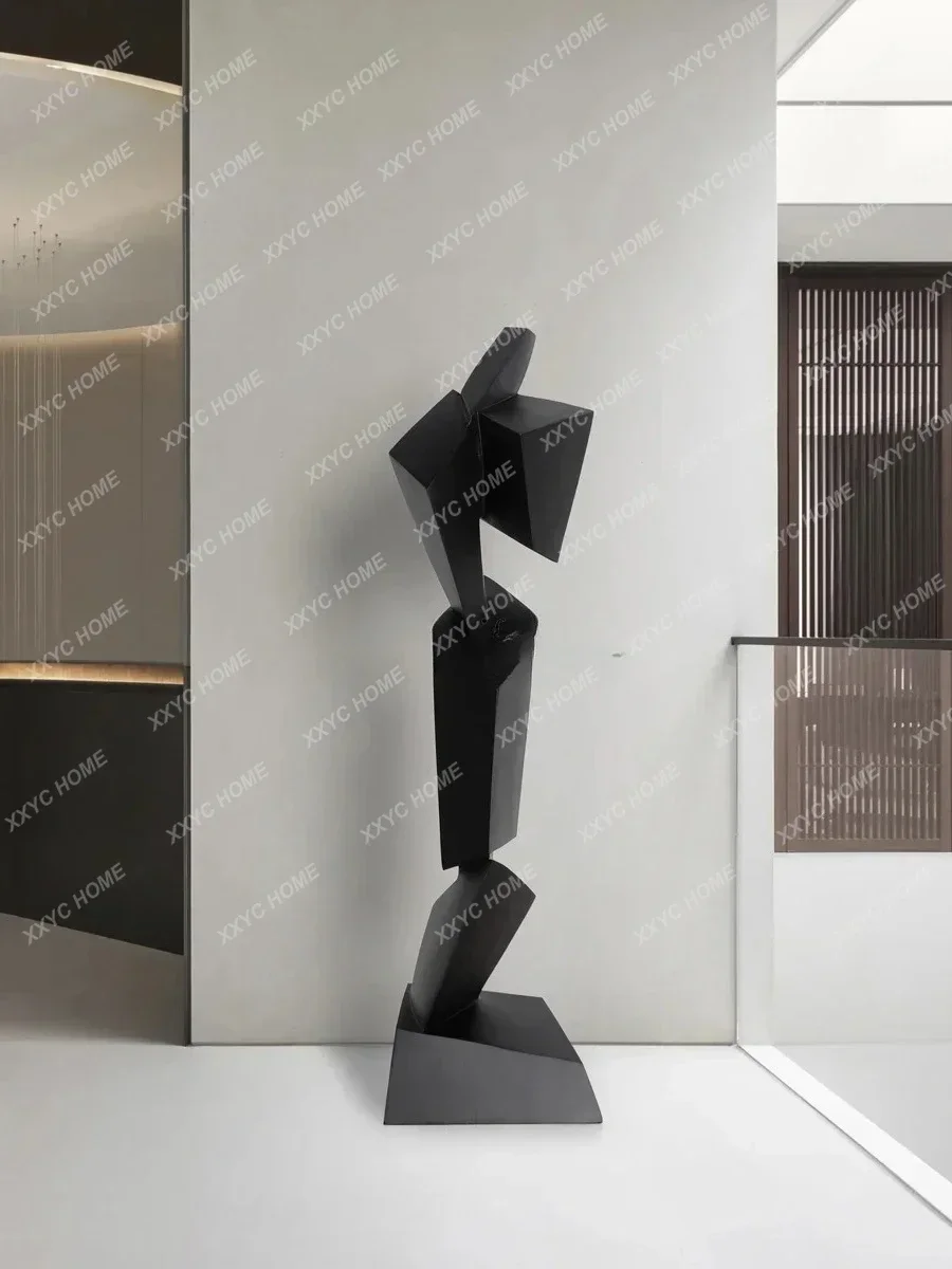 Hotel lobby decorations, abstract wood carvings, floor-to-ceiling ornaments, large-scale sculpture art installations