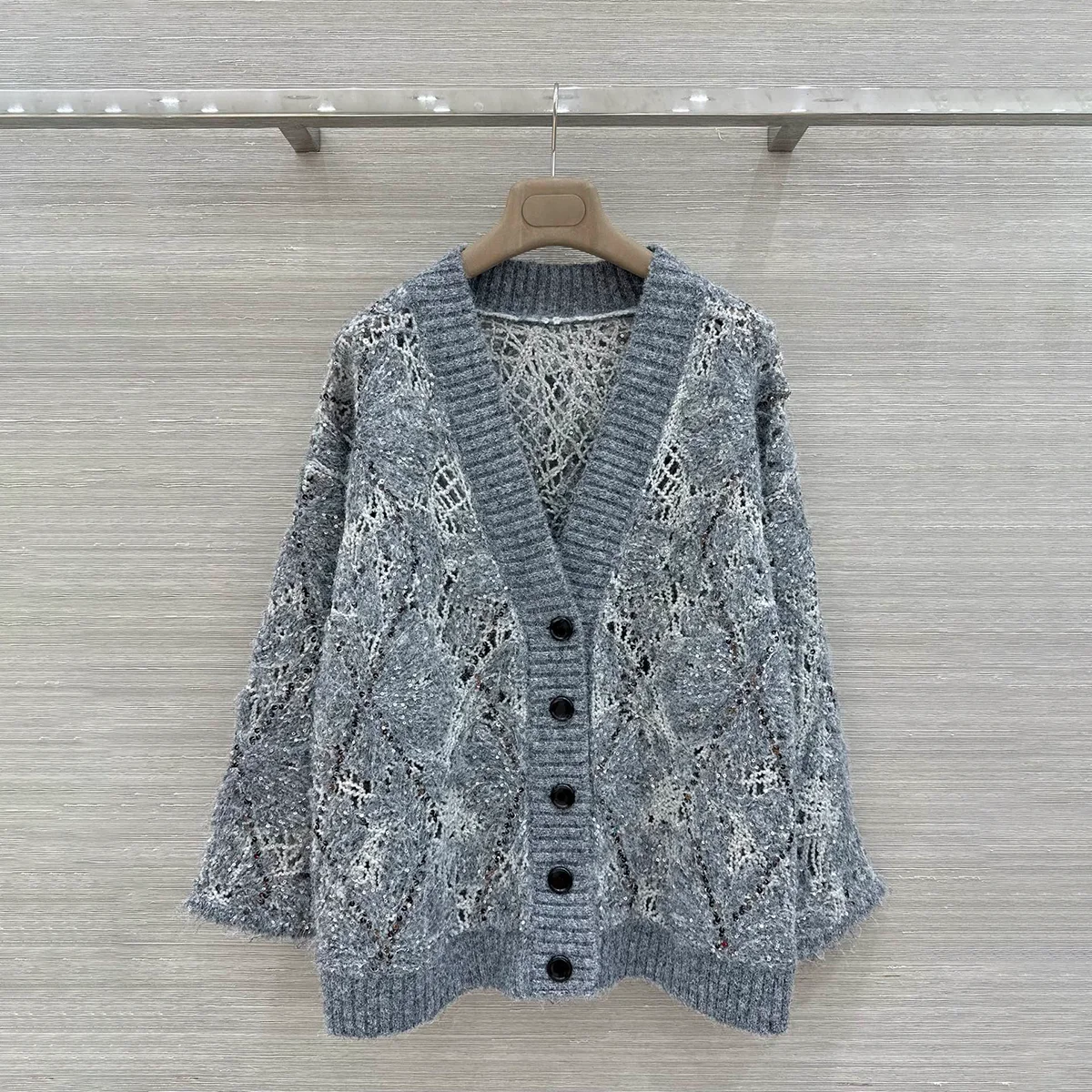 2026 high-quality women's retro mixed color hollow knitted cardigan--2026090302