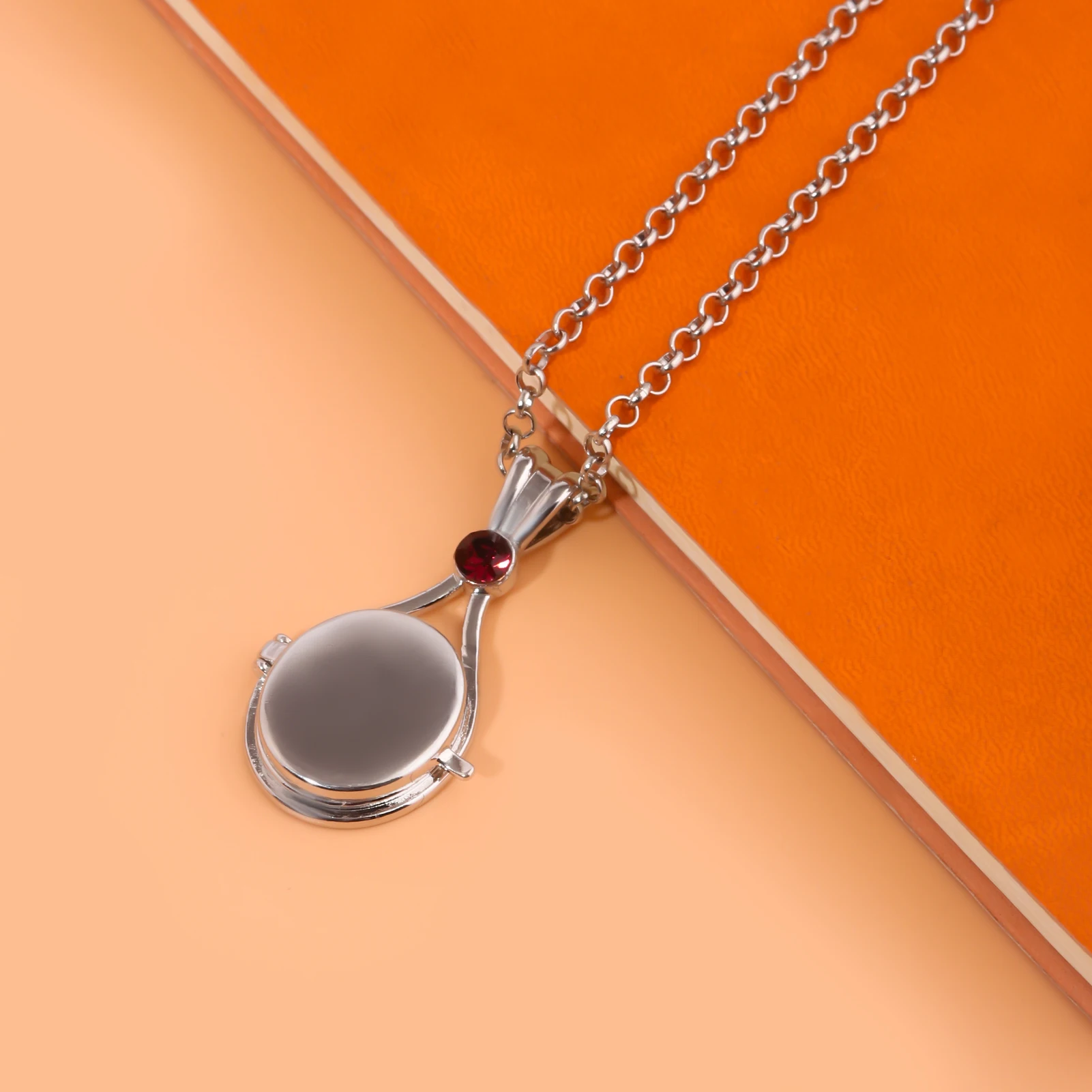 Fashionable H2O Mermaid Openable and Closable Pendant Necklace Creative H2O Shell Women's Jewelry Gift Cosplay Props Decoration image 2
