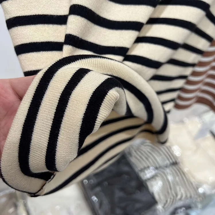 2026 Rollkragenpullover Gestreifter Pullover Slim Fit Oberteil Damen Frühling und Herbst Kurzarm Unterziehpullover – Detail 6