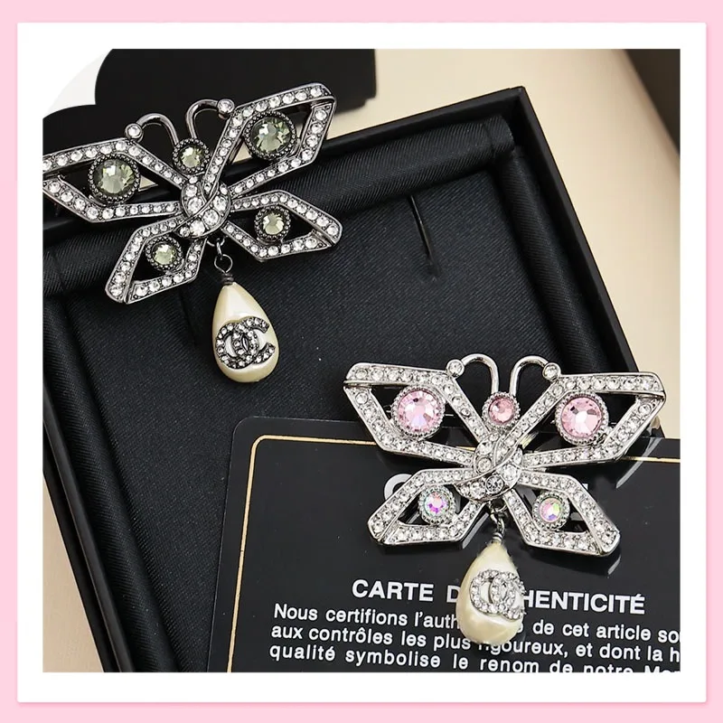 

Новая брошь из серии Butterfly, серебро с розовыми бриллиантами, изысканный дизайн, легкая роскошь и благородство, женская.