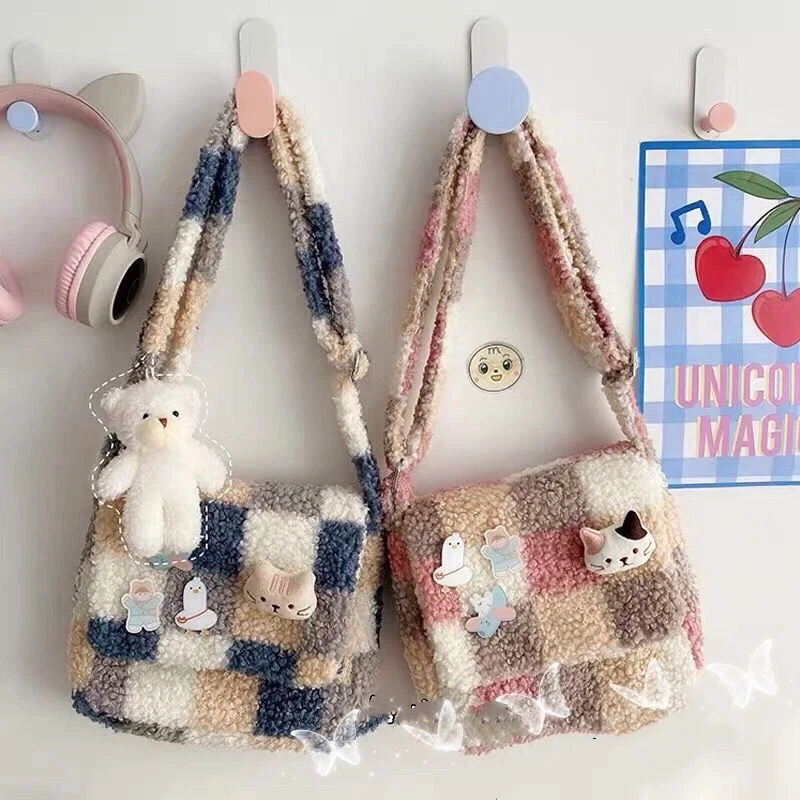Women Small Plush Shoulder Bag Ladies Checked Plaid Crossbody Bag Casual Cute Messenger Bags Girls Zipper Purse Lamb Like Tote