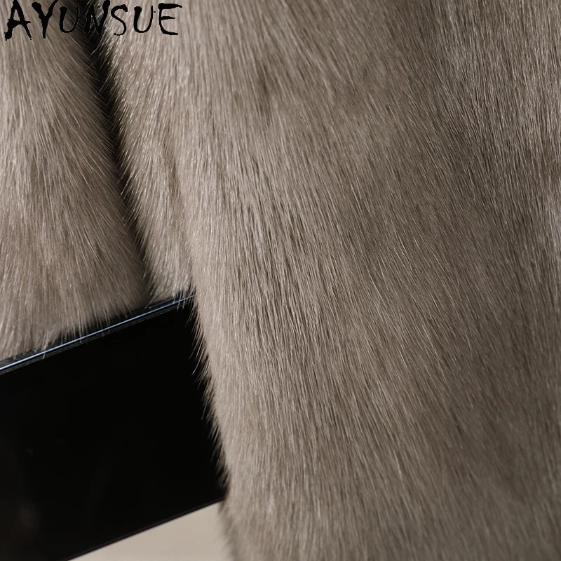 معاطف شتوية من AYUNSUE للنساء معاطف من الفرو الطبيعي وصلت حديثًا ملابس خارجية قصيرة بقلنسوة على الطراز الكوري للمرأة Fourrure #4