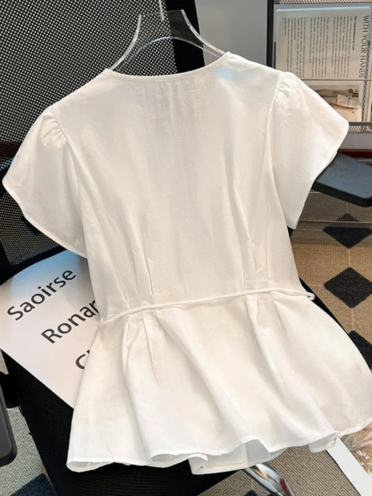 Slimming V-Ne ort Sve irt Women's Summer Self-Preservation Sle Belted Korean Version Loose Fit Button Decorated Top