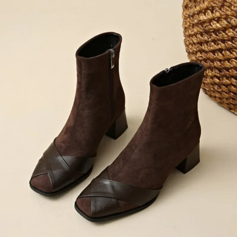 

Autumn/Winter 2024 New French Thick Heel Matching Color Square Head All Matching High Heel Side Zipper Slimming Elastic Boots