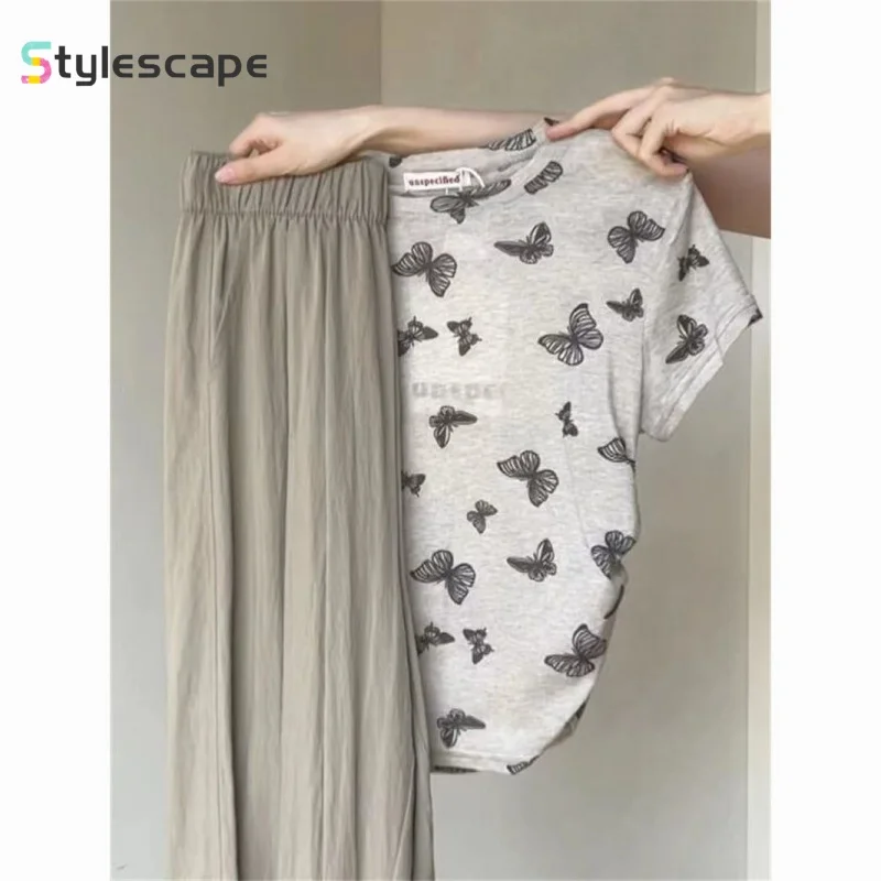 

Pure Desire Style Bow Printed Short Sleeved T-shirt for Women's Summer Niche Short Top Loose Wide Leg Pants Two-piece Set