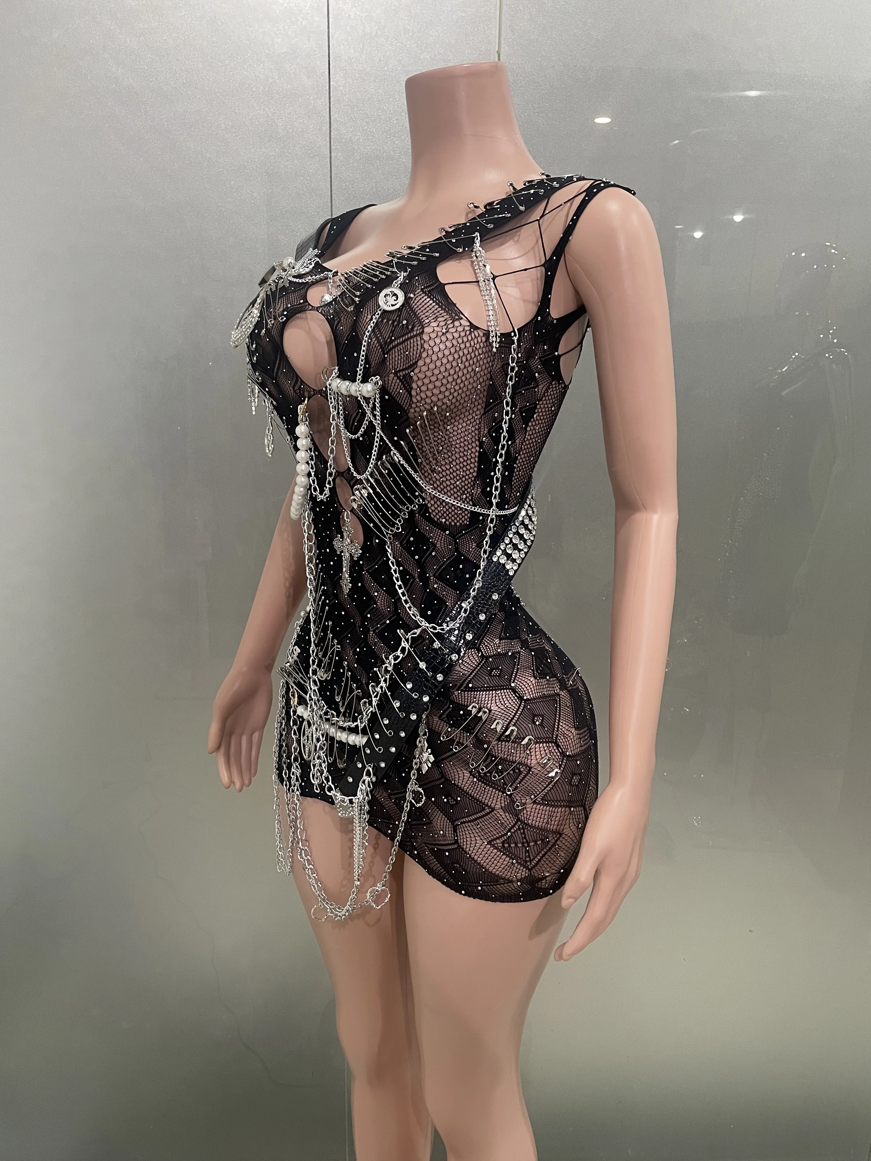 STOCK Sexy Fashion Pin Decoration Fringe Beading Short Party Dress Women Hollow Out Nightclub Outfit Performance Singer Costume