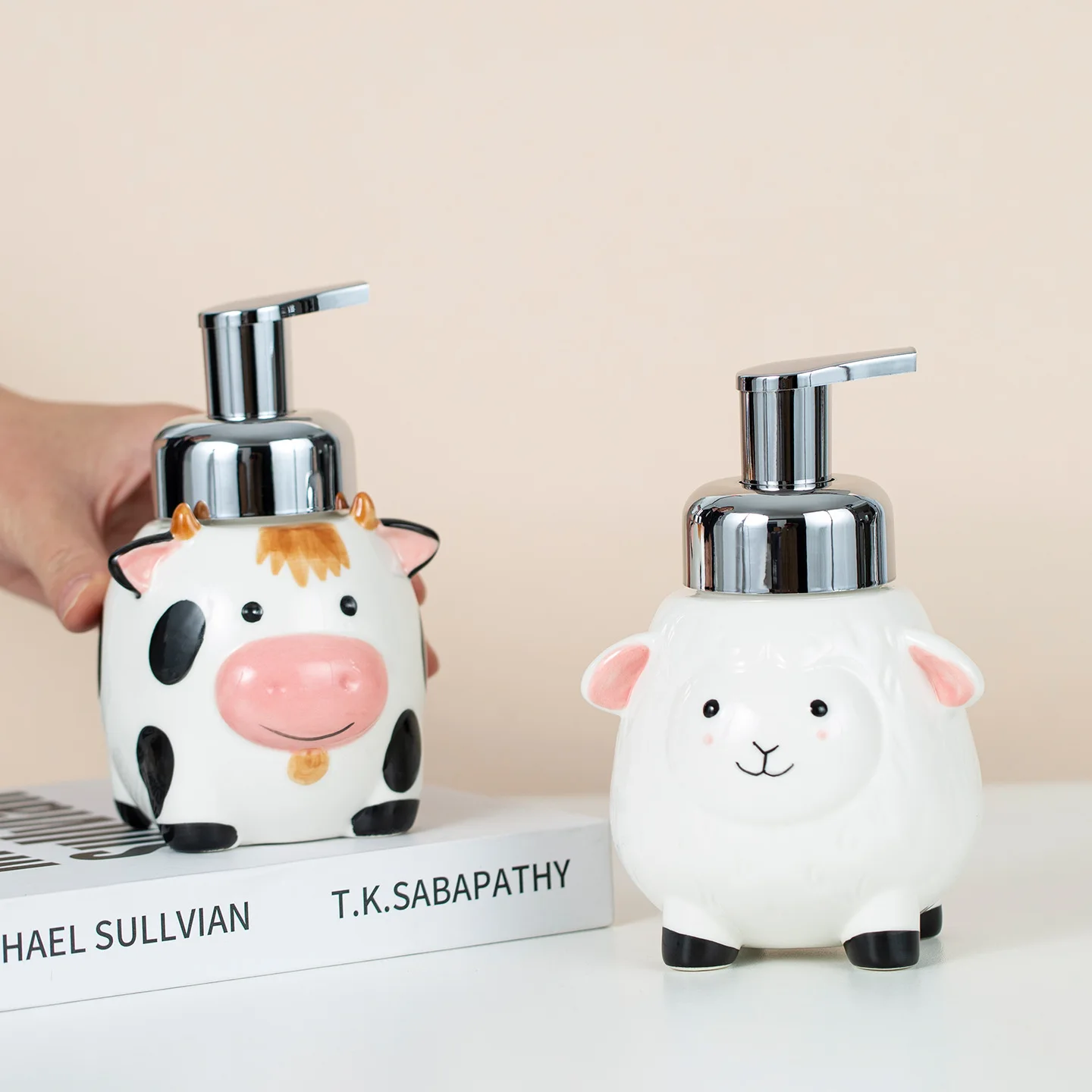 

soap dispenser Cute hand-painted ceramic hand soap dispensing bottle, cartoon animal lotion bottle, for guesthouses and hotels