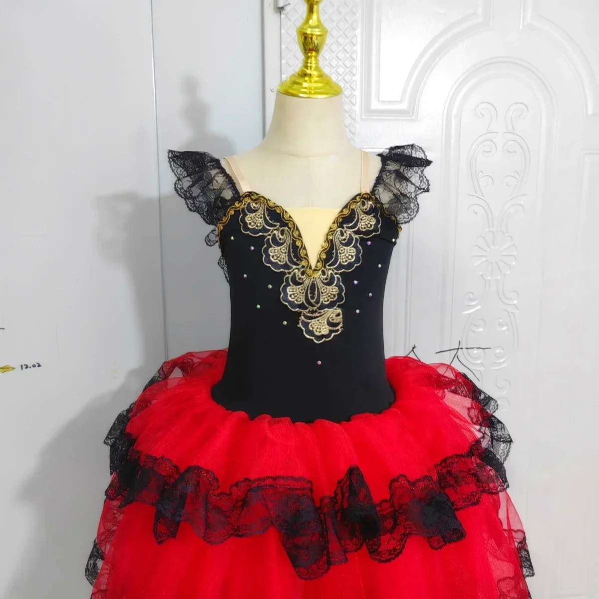 Gonna lunga rossa spagnola professionale Abito da spettacolo di balletto per bambini adulti nero rosso