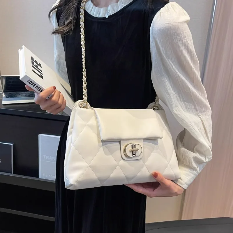 

Minority Chain Bag Female 2024 New Fashion Sense Shoulder Bag Commuter Large Capacity Joker Crossbody Bag