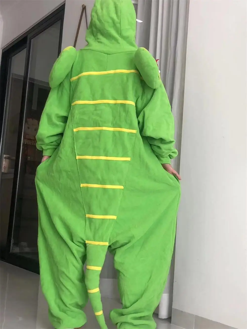 Three Headed Snake Pajamas Adult Yoshi Cosplay Halloween Costumes Green Alien Onesies Jumpsuit Xmas Carnival Funny Kigurumi