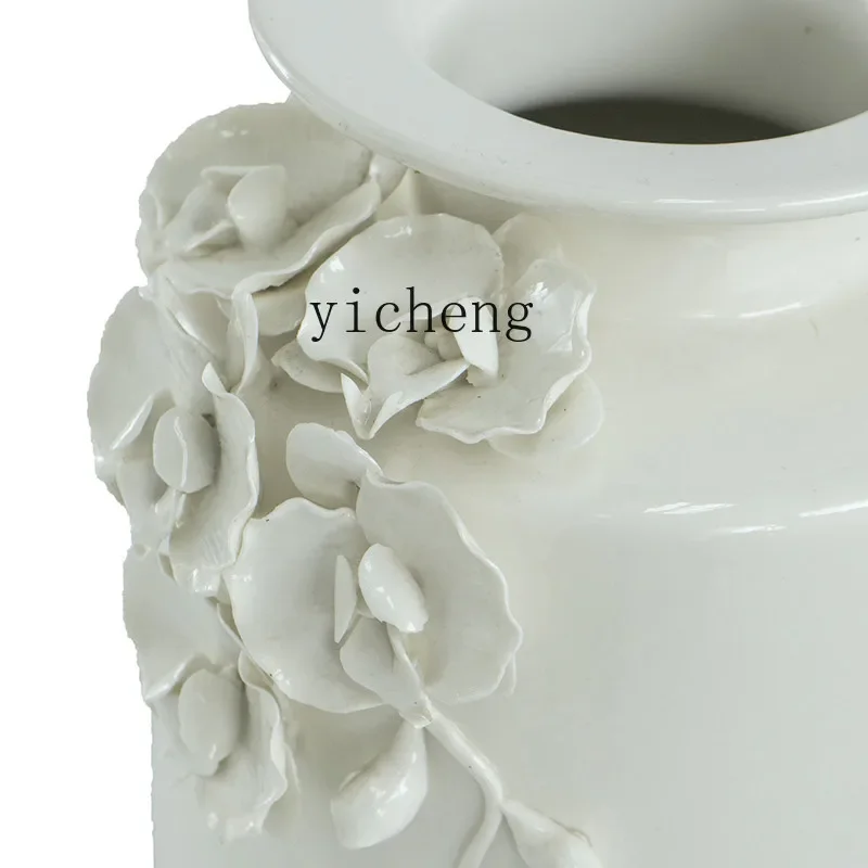 DSA simple hand-squeezed flower ceramic vase, living room flower arrangement, desktop decoration ornament