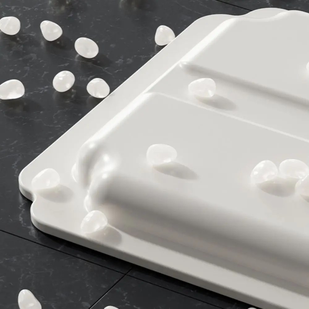 Sturdy Plastic Toilet Odor Stopper Anti-Slip Surface Foldable Handle Anti-Slip Pan Cover Lightweight Structure Close Sealing