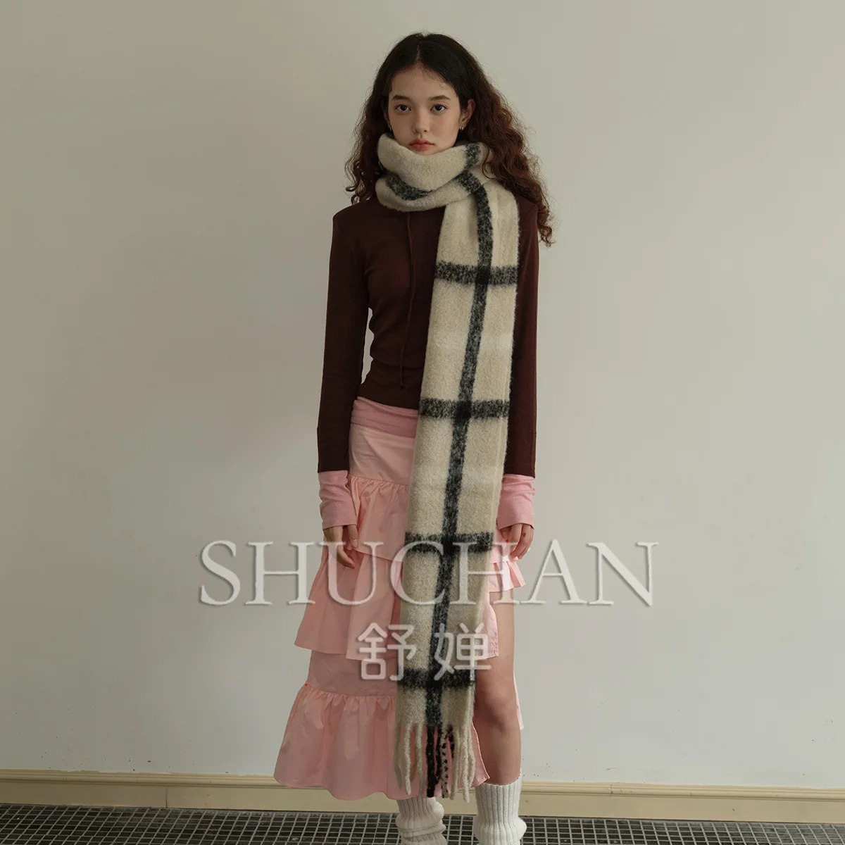 

40, большой клетчатый нейтральный шарф в стиле ретро, женский зимний теплый цветной мягкий шарф, дизайнерская одежда для женщин