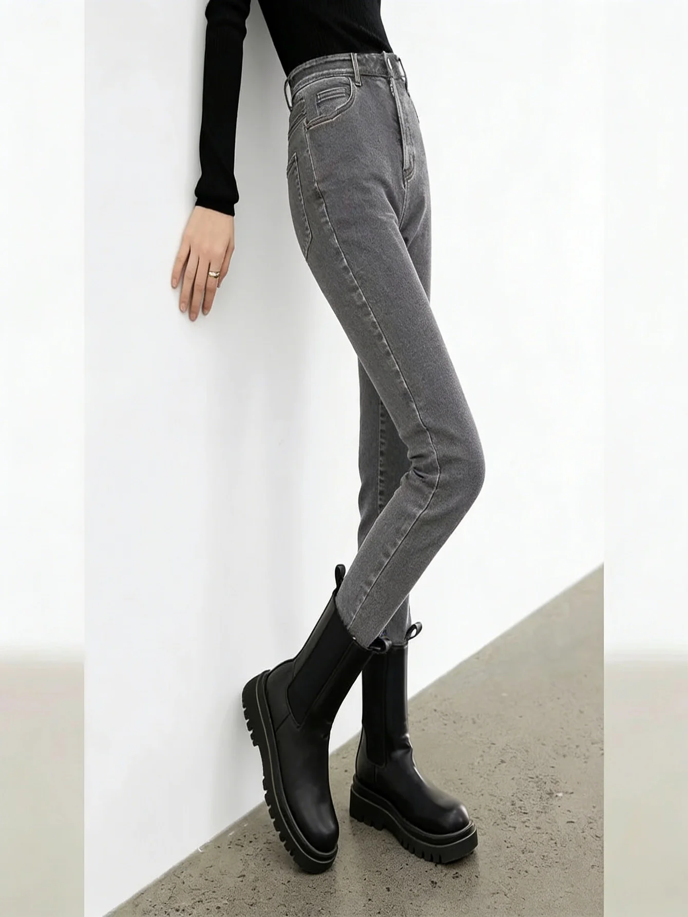 Gray Slim Jeans For Man Tight Fit Y2k Drip Original Unisex Basic Denim Pants No accessories or belts included